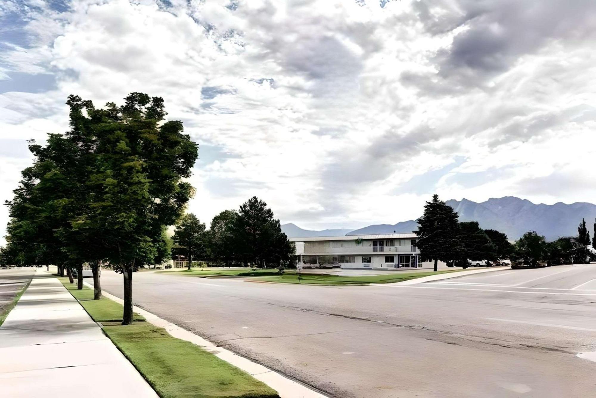 Econo Lodge Midvale Exterior photo